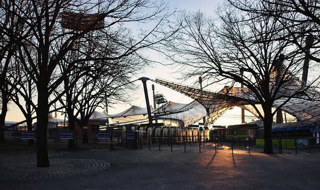 值得称赞 值得称赞